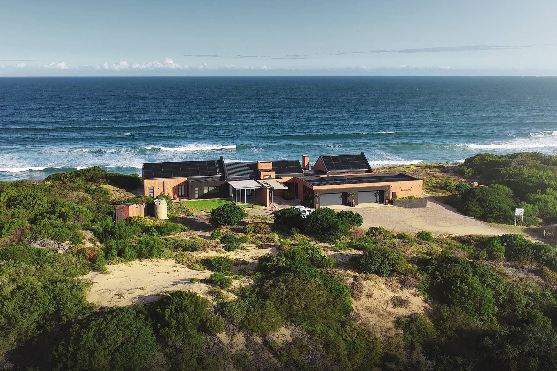 Sea-facing exterior at Seebederfie, Great Brak River